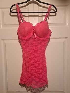 🌺Native Intimates-Bright Pink Lace Bustier Sexy Busty Fit